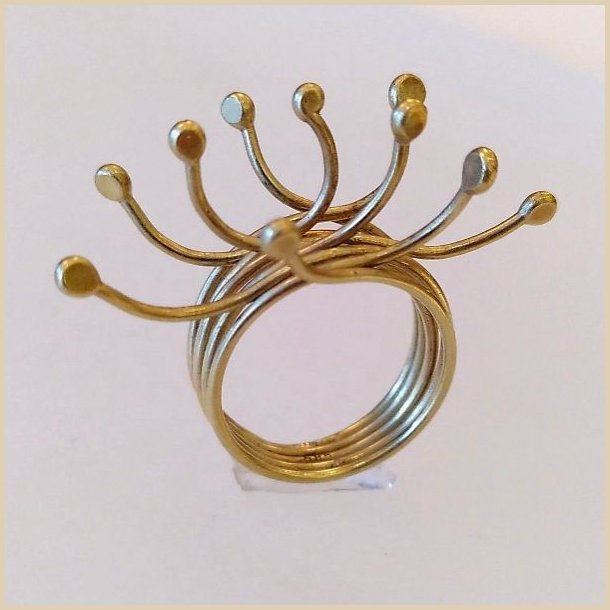 Seaflower gold ring